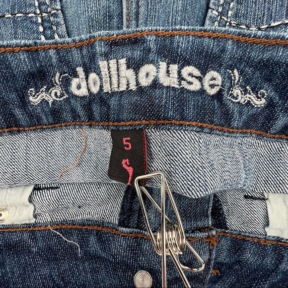 Dollhouse Denim Jean Mini Skirt Size 5 Women’s - Picture 2 of 5